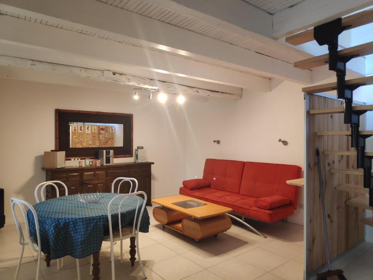Maison 4 Personnes Caillac Esterno foto